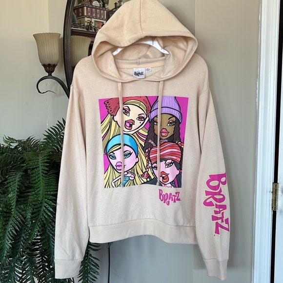 Brand New Bratz Hoodie Pullover Sweatshirt Cartoon Beige w/ Colorful Graphic Y2K - Picture 14 of 14
